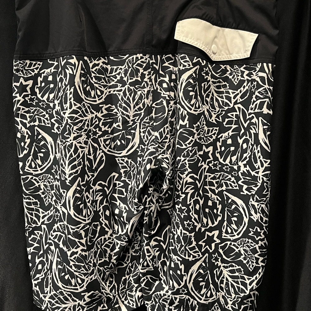 American Rag Surf & City Shorts Black And City, size 34
